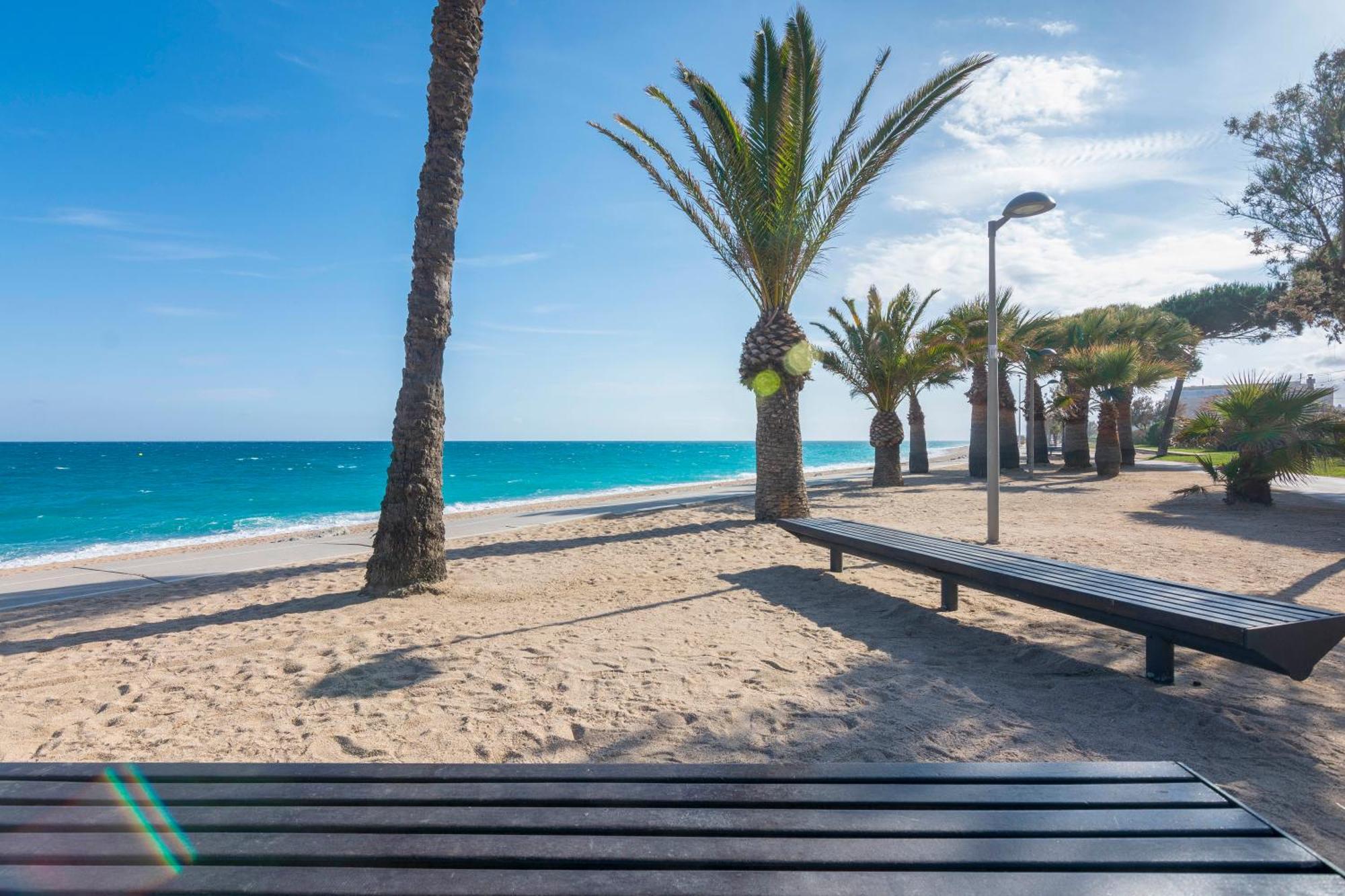 Homeholidaysrentals Atico Ocean Pineda de Mar Exterior photo