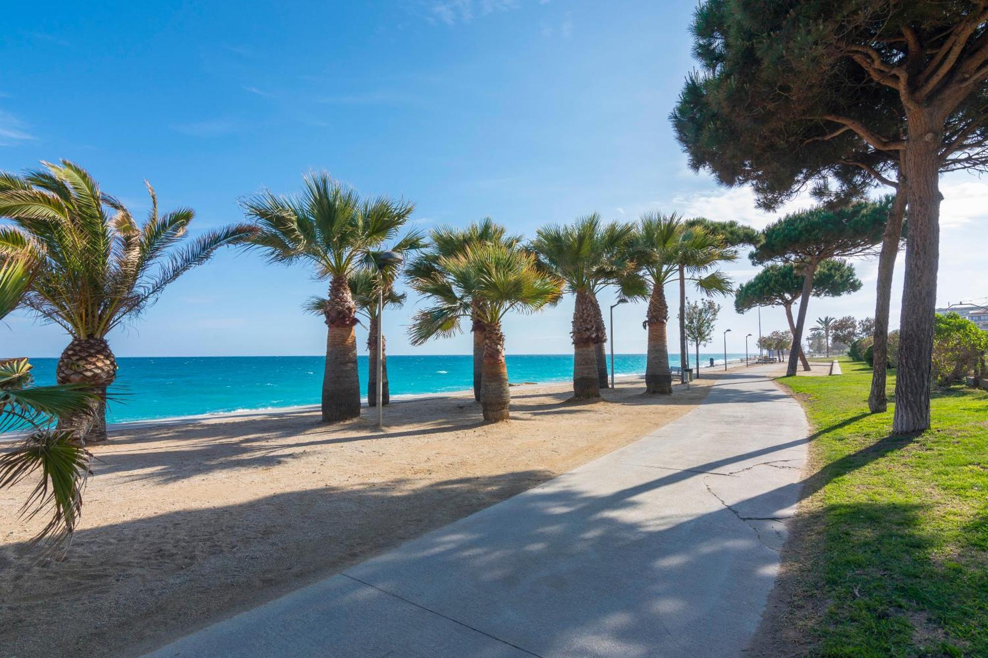 Homeholidaysrentals Atico Ocean Pineda de Mar Exterior photo