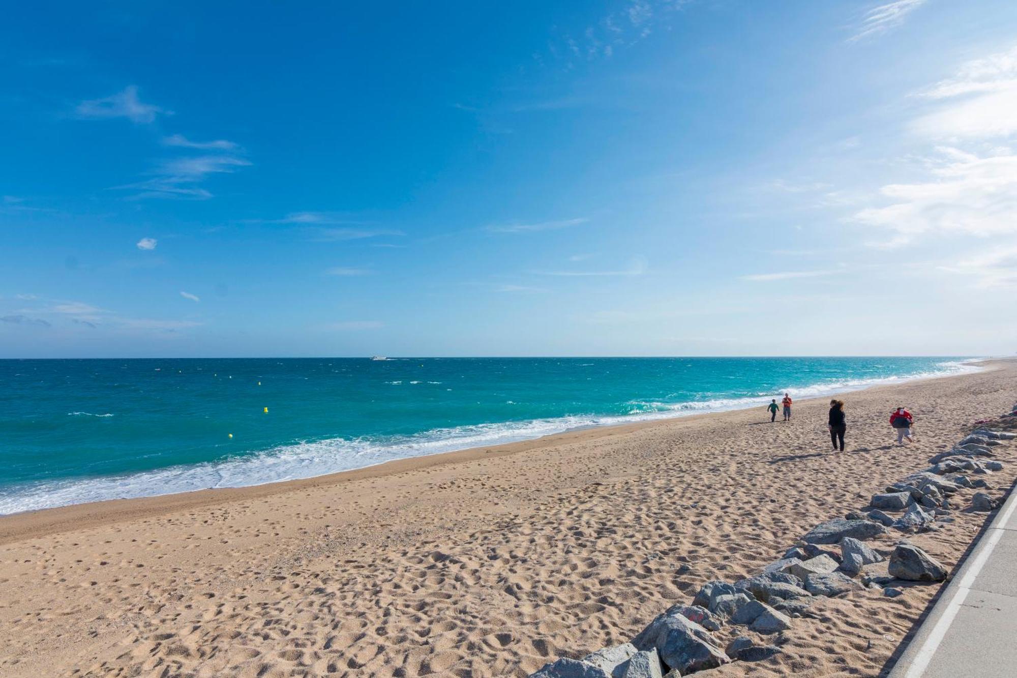 Homeholidaysrentals Atico Ocean Pineda de Mar Exterior photo