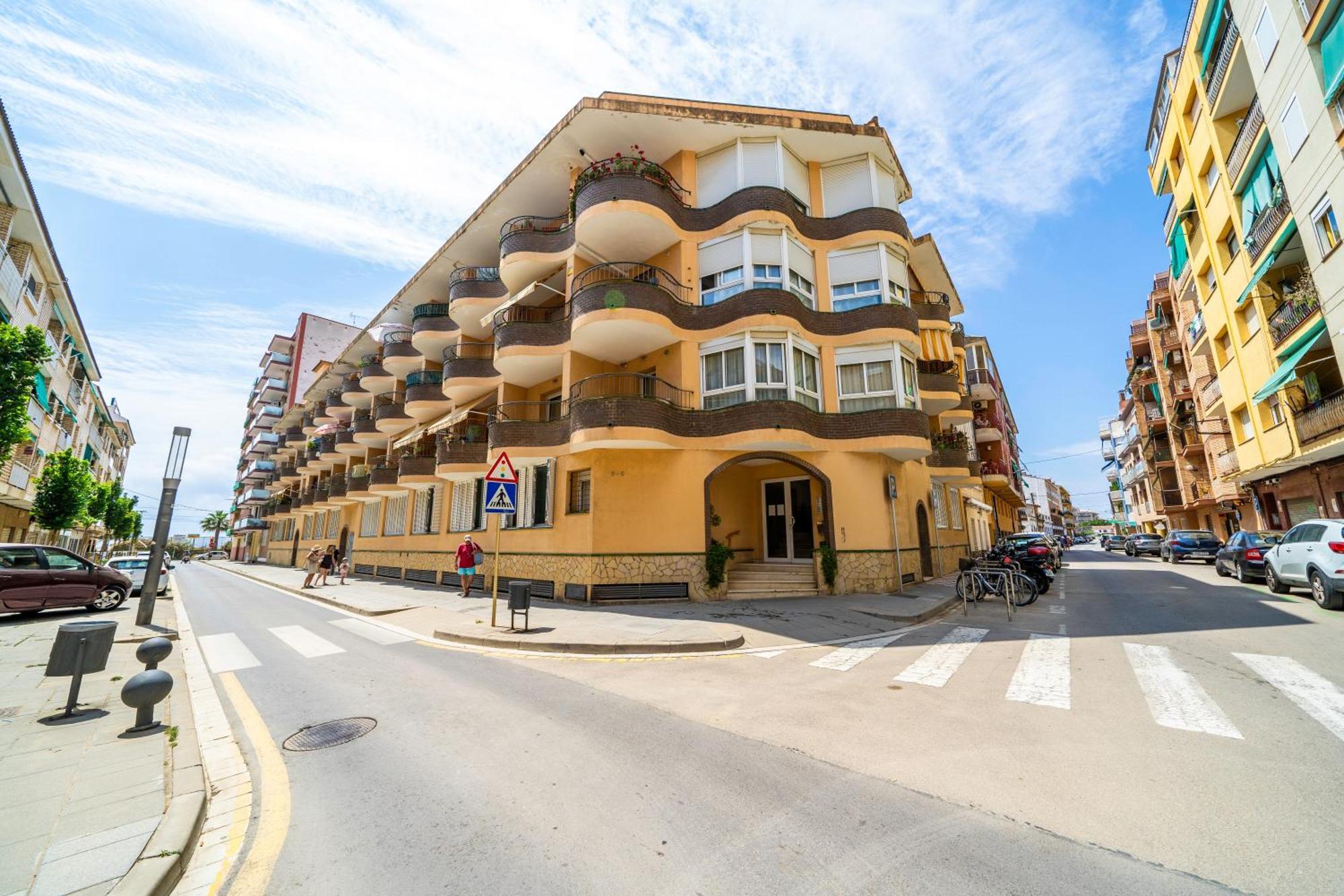 Homeholidaysrentals Atico Ocean Pineda de Mar Exterior photo