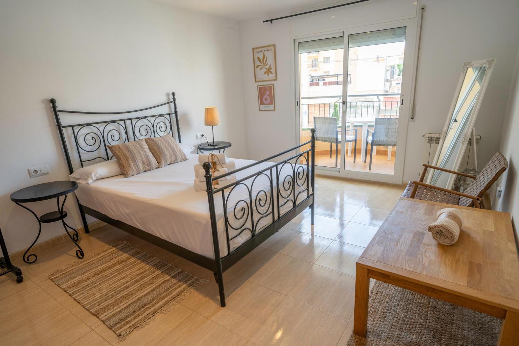 Homeholidaysrentals Atico Ocean Pineda de Mar Exterior photo