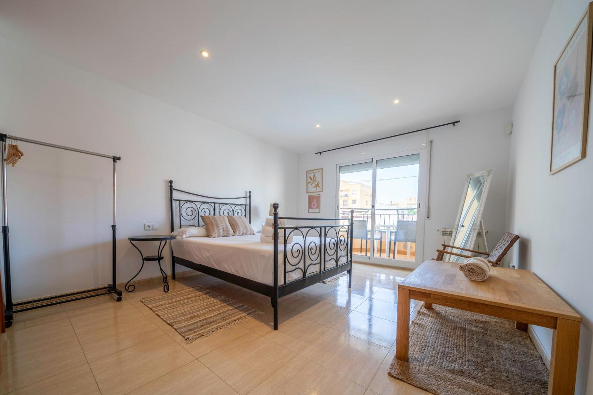 Homeholidaysrentals Atico Ocean Pineda de Mar Exterior photo